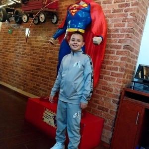 Meet your Posher, Deyan